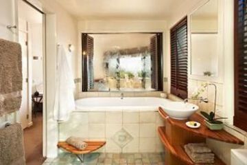 Deep Soaking Bathtub