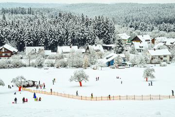 Snow and ski sports