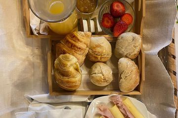 Breakfast meal