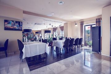 Food court