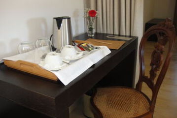 Room Service - Dining