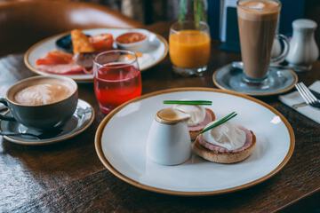 Breakfast meal