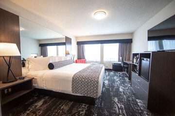 Room 28 of 69