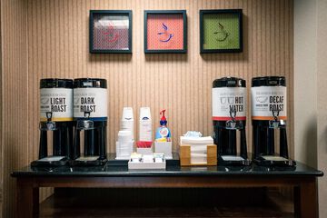 Hotel Interior 7 of 32