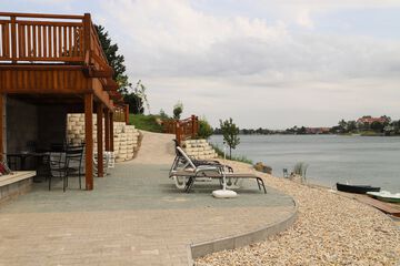 Sundeck