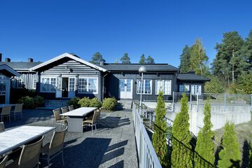 Sundeck