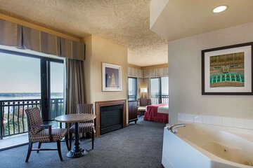 Room 42 of 84