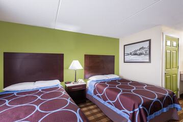Room 28 of 32