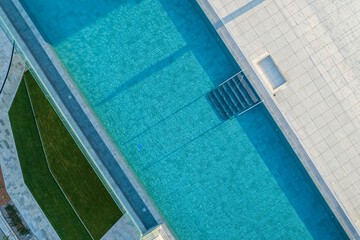 Infinity pool