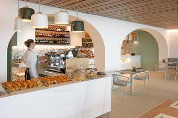 Breakfast buffet