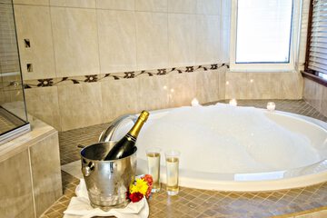Jetted tub