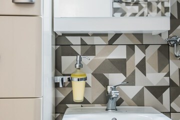 Bathroom sink