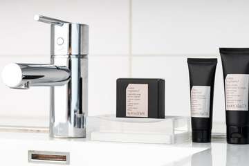 Bathroom amenities