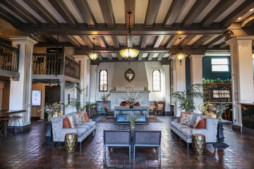 Hotel Petaluma Tapestry Collection by Hilton