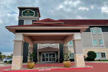 Hotel 2 of 30