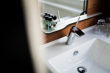 Bathroom sink