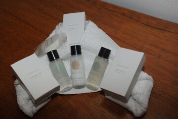 Bathroom amenities