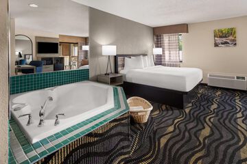 Jetted tub