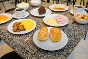 Breakfast area