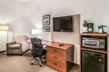 Guest room with flat-screen television