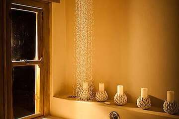 Deep soaking bathtub