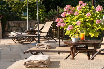 Sundeck