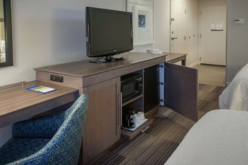 Room 44 of 63