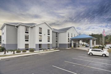 Baymont by Wyndham Pooler / Savannah