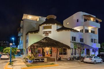 Front of property - evening/night