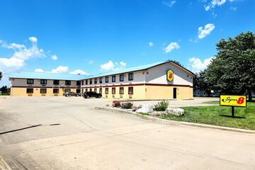 Super 8 by Wyndham Champaign