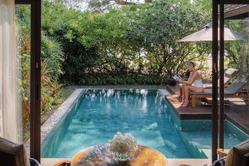 Private pool