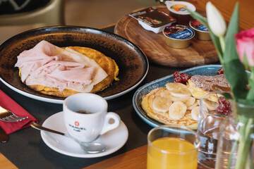 Breakfast meal