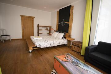 Photo 44