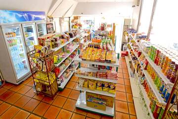 Snack bar