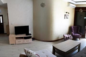 Photo 33