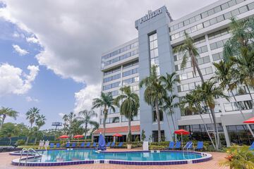 Hotel 2 of 226