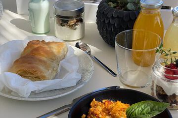 Breakfast meal