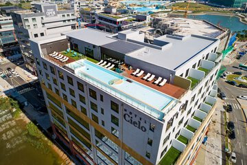 Rooftop pool