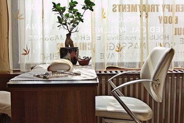 Nail salon