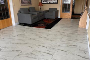 Hotel Interior 6 of 19