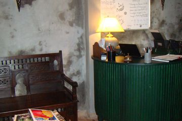 Concierge desk