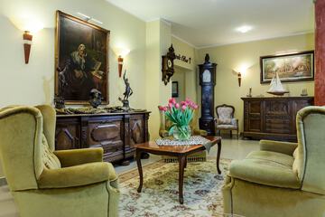 Lobby sitting area