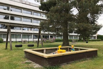 Children's play area - outdoor