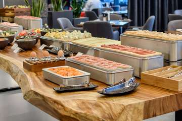 Breakfast buffet