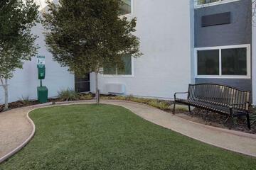 La Quinta Inn & Suites by Wyndham San Jose Airport