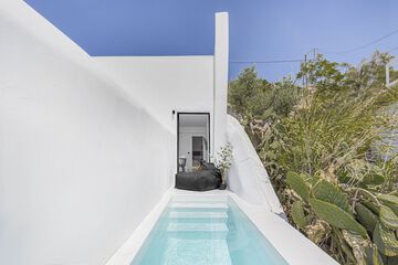 Private pool