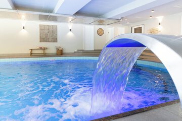 Exercise/lap pool