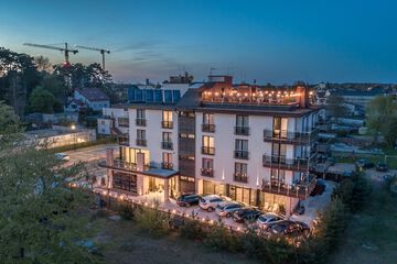 Front of property - evening/night