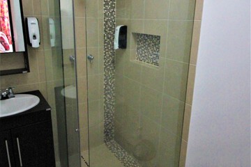 Bathroom shower