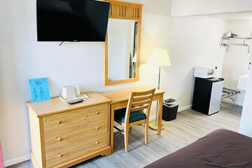Super 8 by Wyndham Fort Scott
